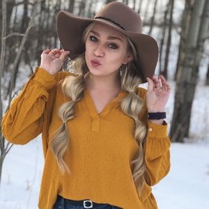 Meet your Posher, Brittany